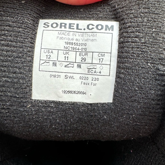 Gently used kids Sorel boots in size 12. Still in good condition! - Picture 7 of 7